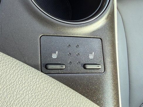 Used 2022 Toyota Camry XSE FWD image 22