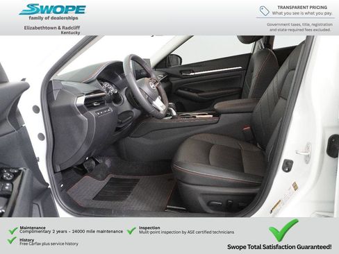 Used 2024 Nissan Altima 2.0 SR FWD image 13