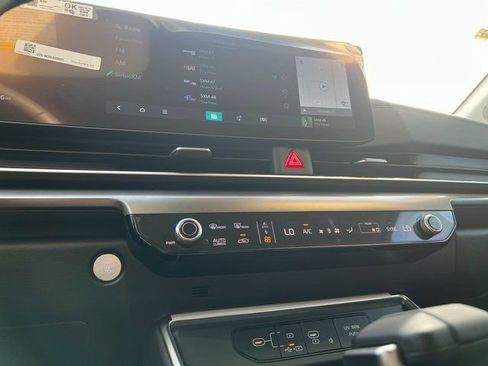 New 2026 Kia Carnival SX w/ SX Dark Edition Package FWD image 26