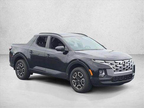 Used 2023 Hyundai Santa Cruz SEL w/ Activity Package FWD image 3