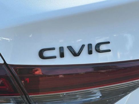 Used 2026 Honda Civic 4D Sedan image 34