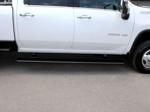 Used 2023 Chevrolet Silverado 3500 High Country image 13