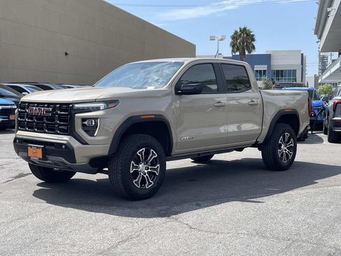 Used 2024 GMC Canyon AT4 AWD/4WD image 5