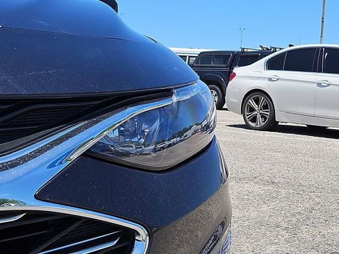 Used 2022 Chevrolet Malibu LT FWD image 9