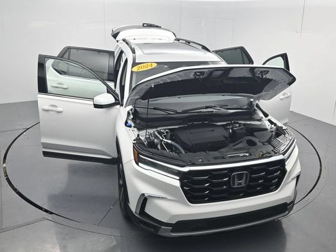 Used 2024 Honda Pilot Touring image 60