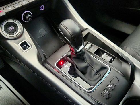 Used 2024 Dodge Hornet R/T Plus w/ Tech Pack Plus w/o Parking image 17