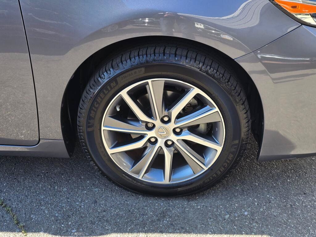 Used 2016 Lexus ES 300h w/ Navigation System Package FWD image 9