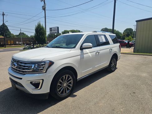 Used 2020 Ford Expedition Limited w/ Equipment Group 301A RWD image 5