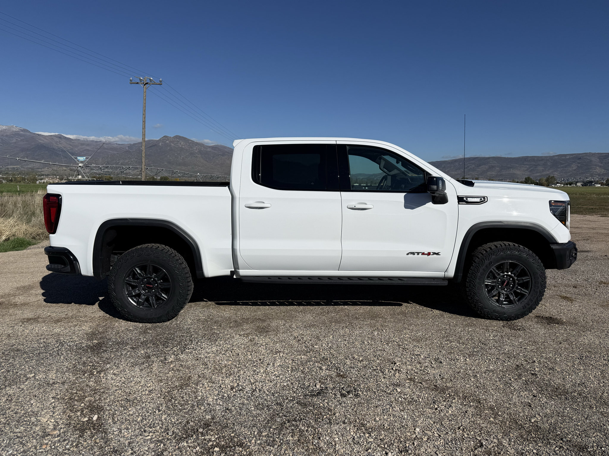 Used 2024 GMC Sierra 1500 AT4X AWD/4WD image 8