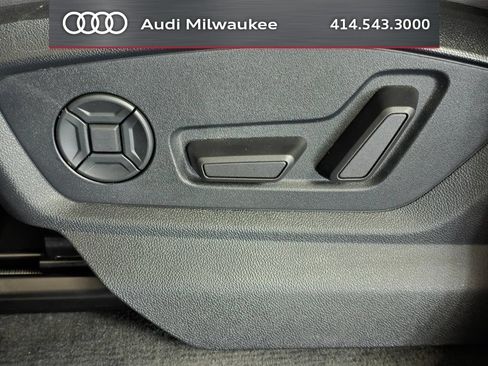 Used 2023 Audi Q7 2.0T Premium Plus w/ Premium Plus Package AWD/4WD image 19