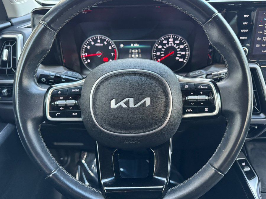 Used 2023 Kia Sorento X-Line EX AWD/4WD image 16