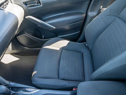 Used 2023 Toyota Corolla Cross AWD Hybrid image 31