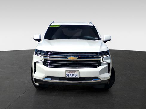 Used 2021 Chevrolet Tahoe LT w/ Luxury Package image 2