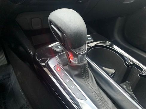 Used 2024 Chevrolet Trax LT w/ Driver Confidence Package image 19