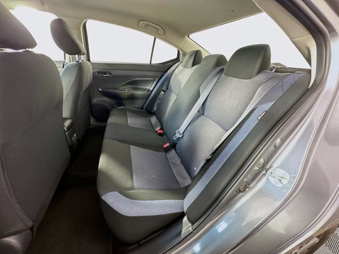 Used 2025 Nissan Versa SV FWD image 17