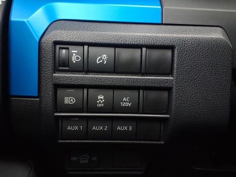 Used 2024 Toyota Tacoma TRD Off-Road w/ TRD Off Road Upgrade Package AWD/4WD image 19