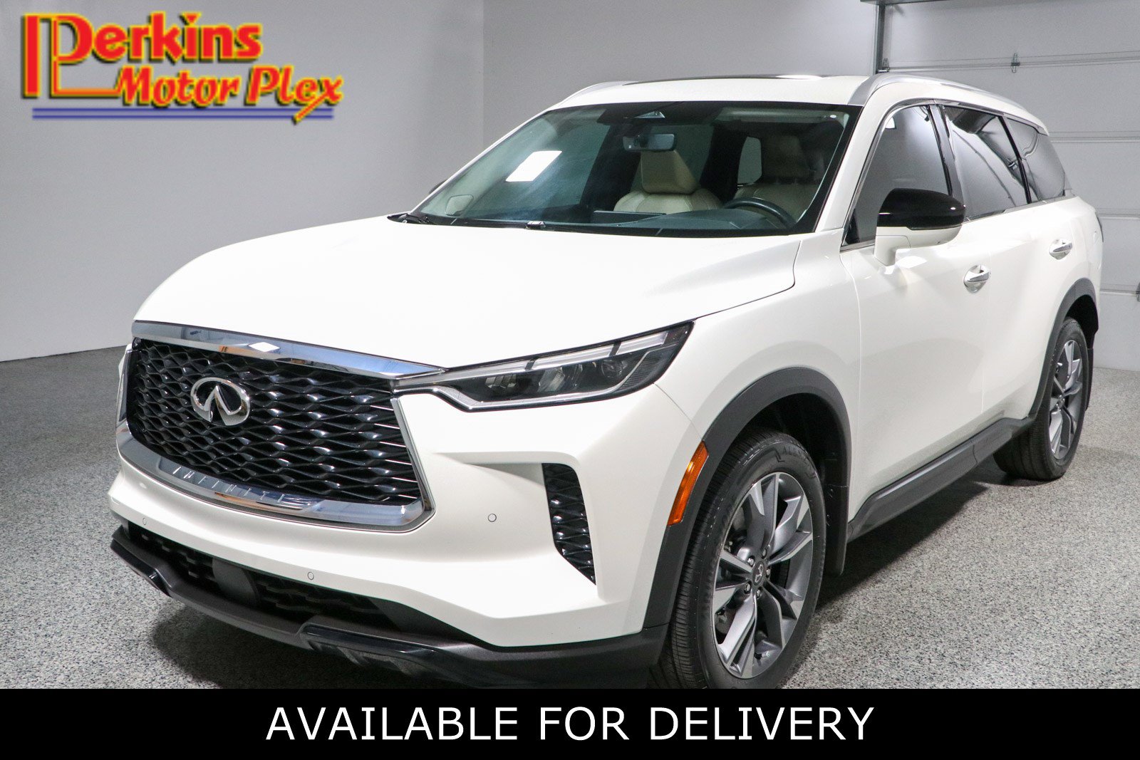 Used 2025 INFINITI QX60 Luxe w/ Cargo Package FWD image 1