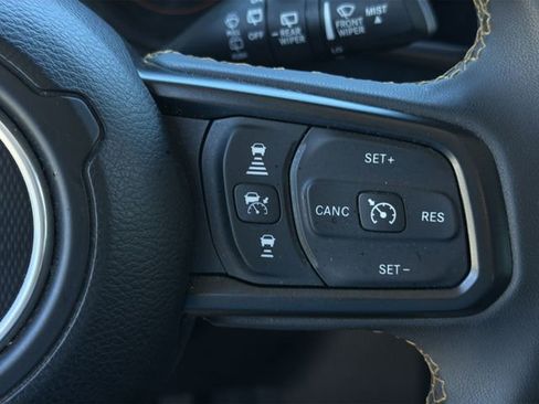 Used 2024 Jeep Wrangler Sport AWD/4WD image 27