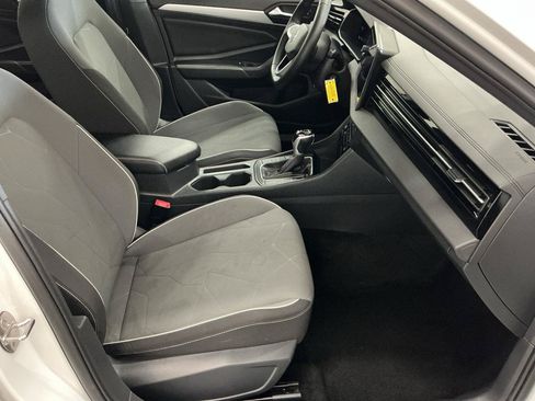 Used 2025 Volkswagen Jetta Sport FWD image 16