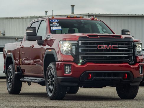 Used 2022 GMC Sierra 2500 AT4 w/ AT4 Premium Plus Package AWD/4WD image 4