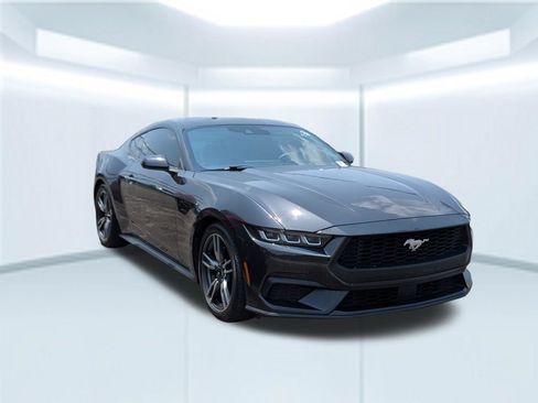 Used 2024 Ford Mustang Coupe RWD image 8