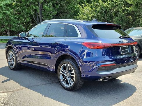 Used 2025 Audi Q5 Premium w/ Convenience Package AWD/4WD image 10