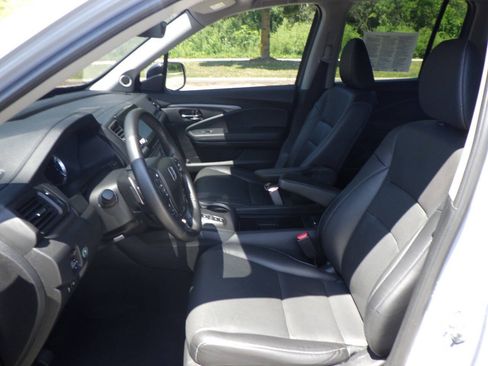 Used 2023 Honda Ridgeline RTL-E image 10