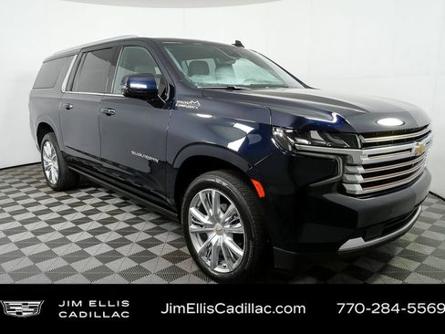 Used 2023 Chevrolet Suburban High Country w/ Premium Package 2 image 31