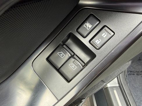 Used 2012 Nissan GT-R Premium AWD/4WD image 26