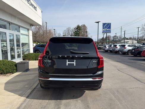 Used 2023 Volvo XC90 B6 Plus w/ Protection Package image 4