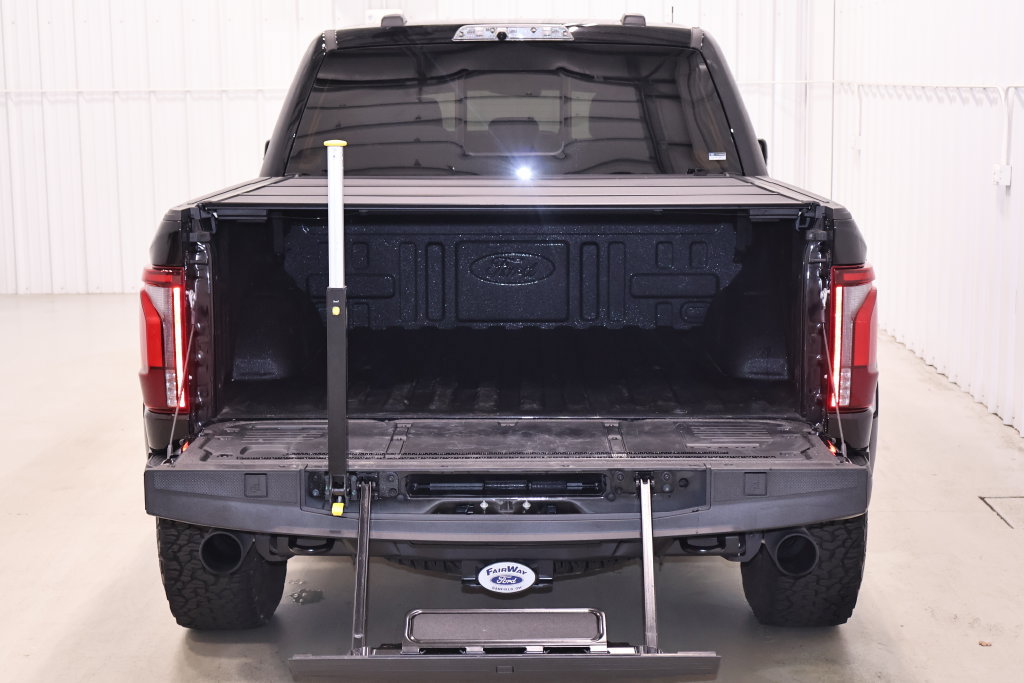 Used 2026 Ford F150 Raptor AWD/4WD image 40