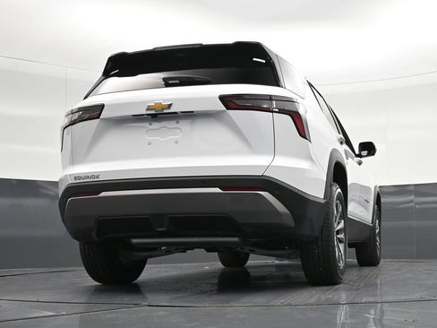 Used 2026 Chevrolet Equinox LT w/ Safety and Technology Package FWD image 28