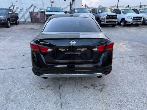 Used 2020 Nissan Altima 2.5 SR FWD image 5