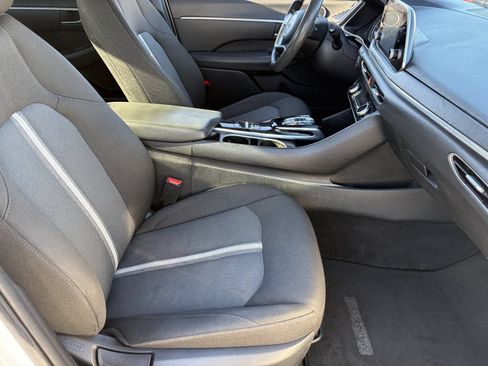 Used 2020 Hyundai Sonata SEL FWD image 12