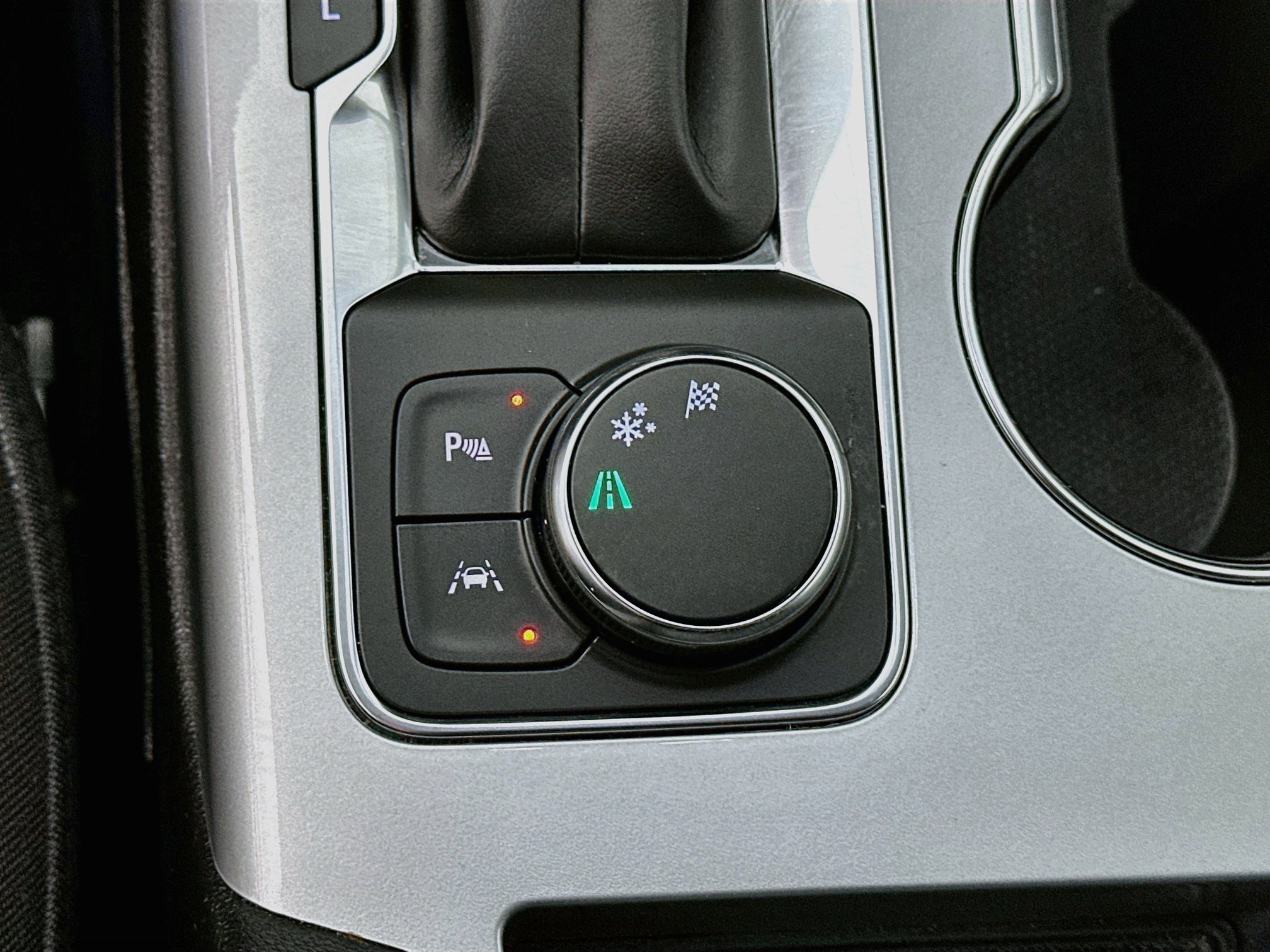 Used 2026 Chevrolet Blazer LT FWD image 25
