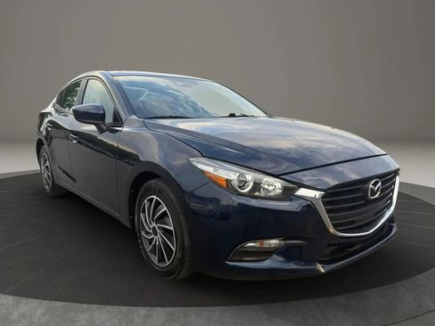 Used 2018 MAZDA MAZDA3 Sport FWD image 2