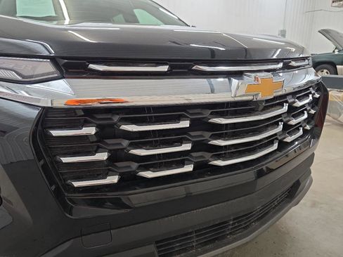 Used 2025 Chevrolet Equinox LT image 25