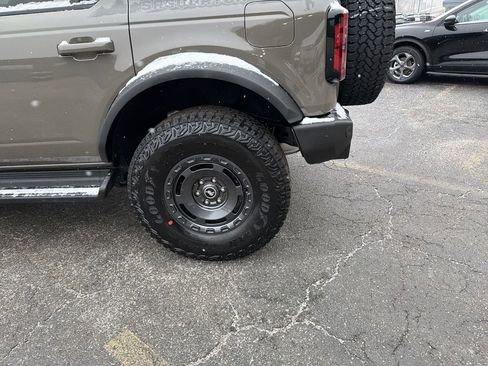 New 2025 Ford Bronco Outer Banks w/ Sasquatch Package AWD/4WD image 6