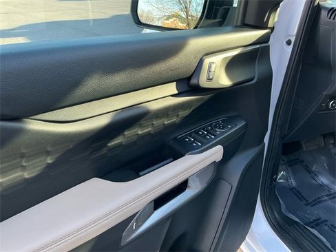 Used 2024 Ford Ranger XLT w/ Equipment Group 301A High image 11