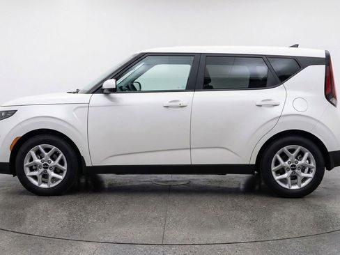Used 2025 Kia Soul LX w/ LX Technology Package image 5