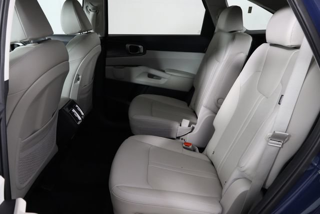 Used 2025 Kia Sorento EX FWD image 17