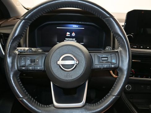 Used 2022 Nissan Rogue Platinum w/ Head-Up Display Package FWD image 13