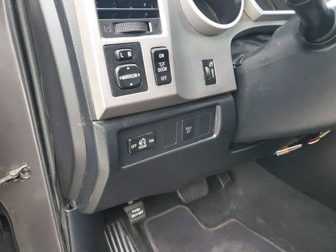 Used 2011 Toyota Tundra 4x4 Double Cab image 32