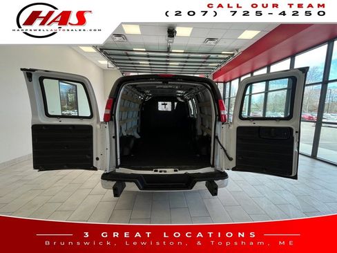 Used 2024 GMC Savana 2500 w/ Driver Convenience Package RWD image 13
