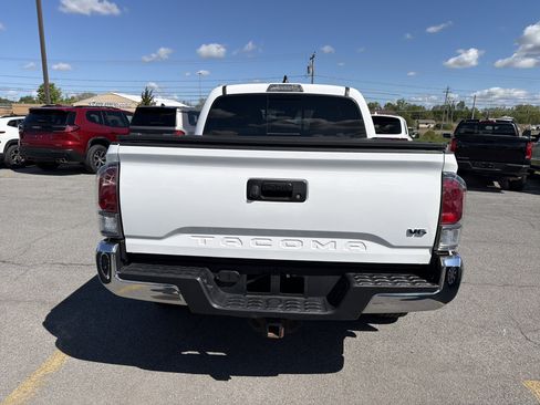 Used 2023 Toyota Tacoma TRD Off-Road AWD/4WD image 6