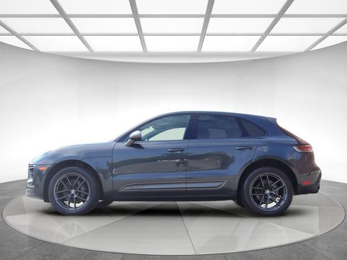 Used 2023 Porsche Macan Turbo AWD/4WD image 4