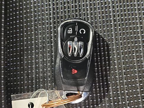 Certified 2025 Buick Envista Preferred w/ Convenience I Package image 39