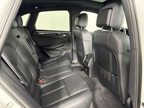 Certified 2023 Porsche Macan Turbo AWD/4WD image 24