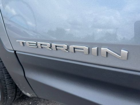 Used 2023 GMC Terrain SLT AWD/4WD image 31