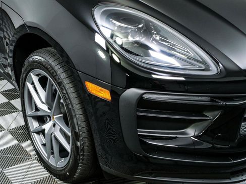 Certified 2026 Porsche Macan Turbo AWD/4WD image 38